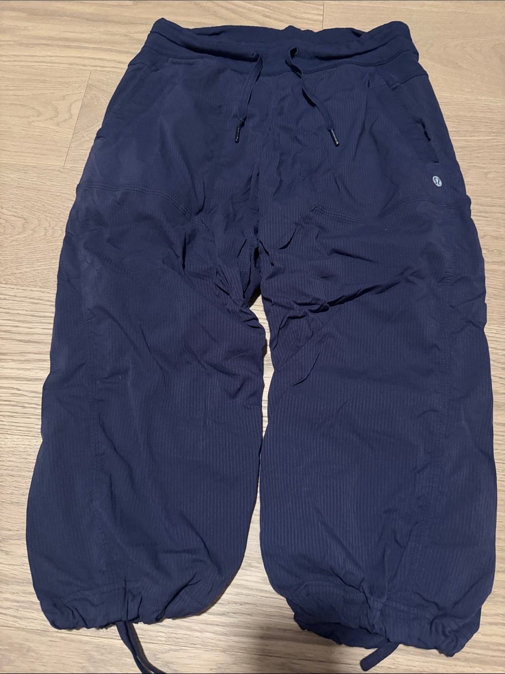 lululemon athletica studio crops Dark Navy Yoga style size 4